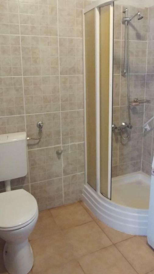 Oncsa Vendeghaz Hotel Gyöngyös Eksteriør billede